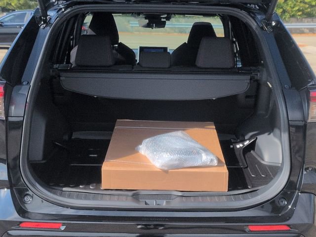 New 2025 Toyota RAV4 SE image 27