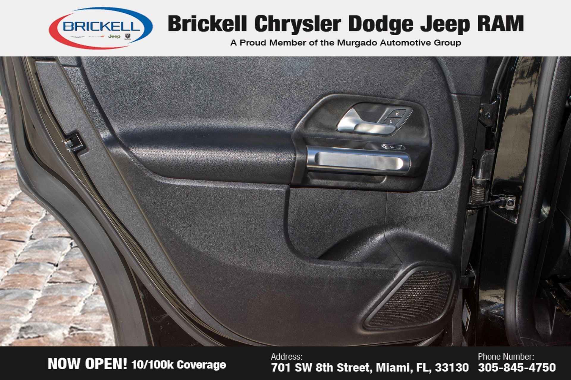 Used 2021 Mercedes-Benz GLB 250 4MATIC w/ Premium Package image 12