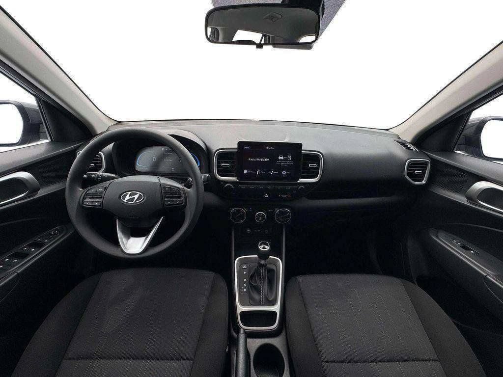 Certified 2026 Hyundai Venue SE FWD image 13