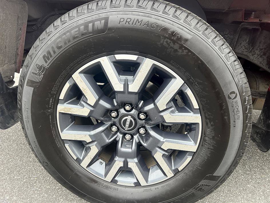 Certified 2024 Nissan Frontier SL w/ Technology Package image 11