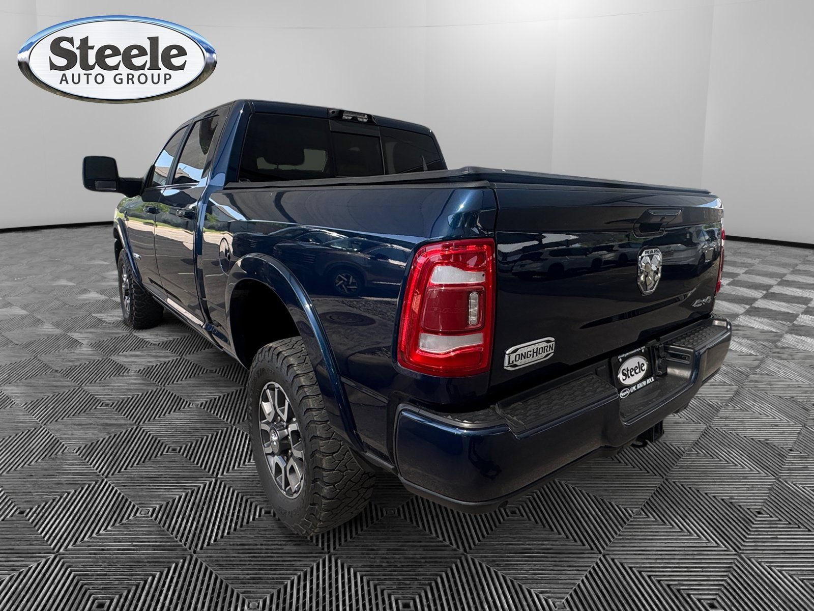 Used 2023 RAM 2500 Limited AWD/4WD image 3