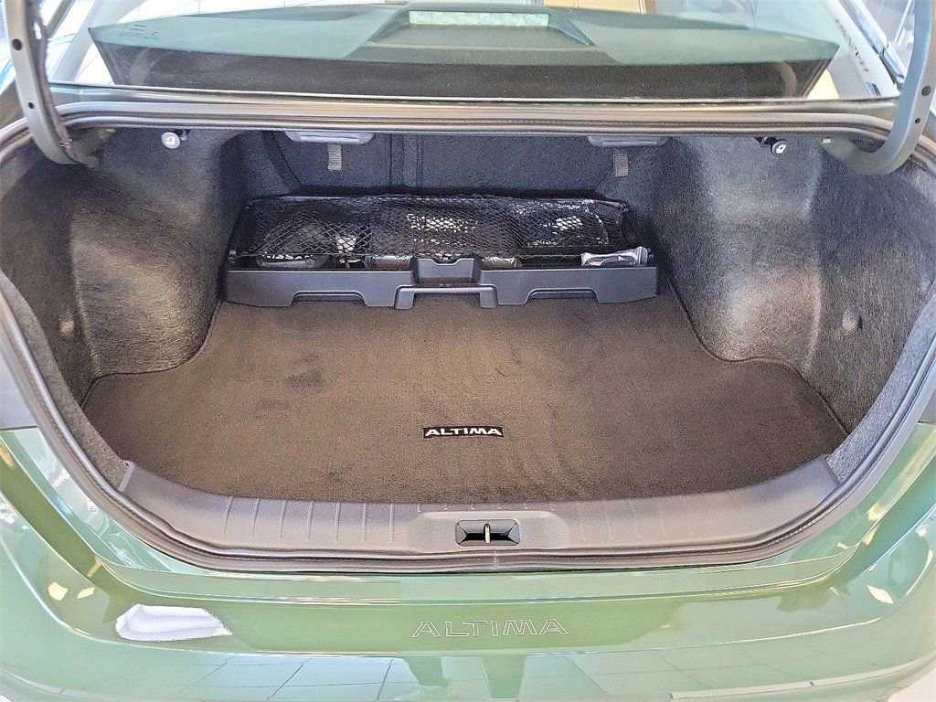 New 2025 Nissan Altima 2.5 SR image 6