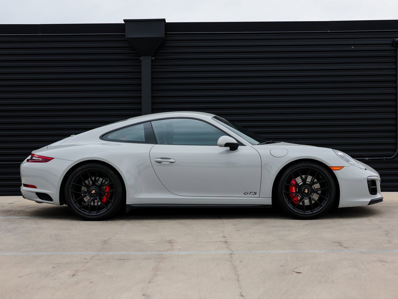 Certified 2018 Porsche 911 Carrera GTS image 8