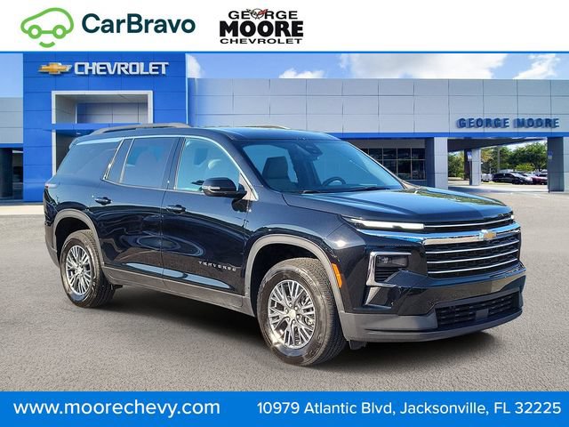 Certified 2025 Chevrolet Traverse LT FWD image 1