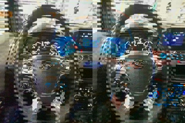 Used 2021 Ford Transit Connect XL image 13