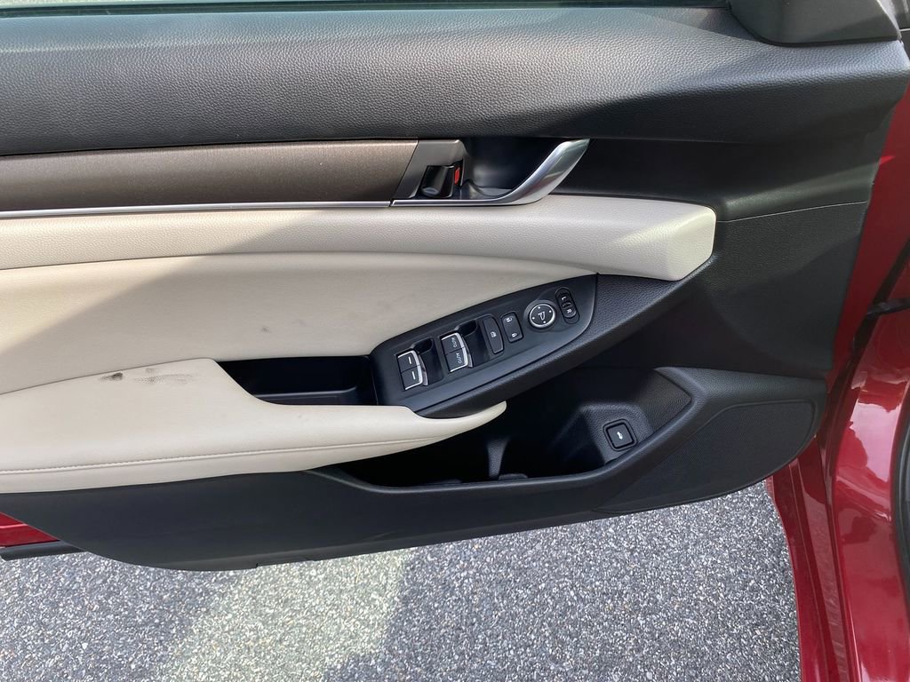 Used 2019 Honda Accord LX image 11