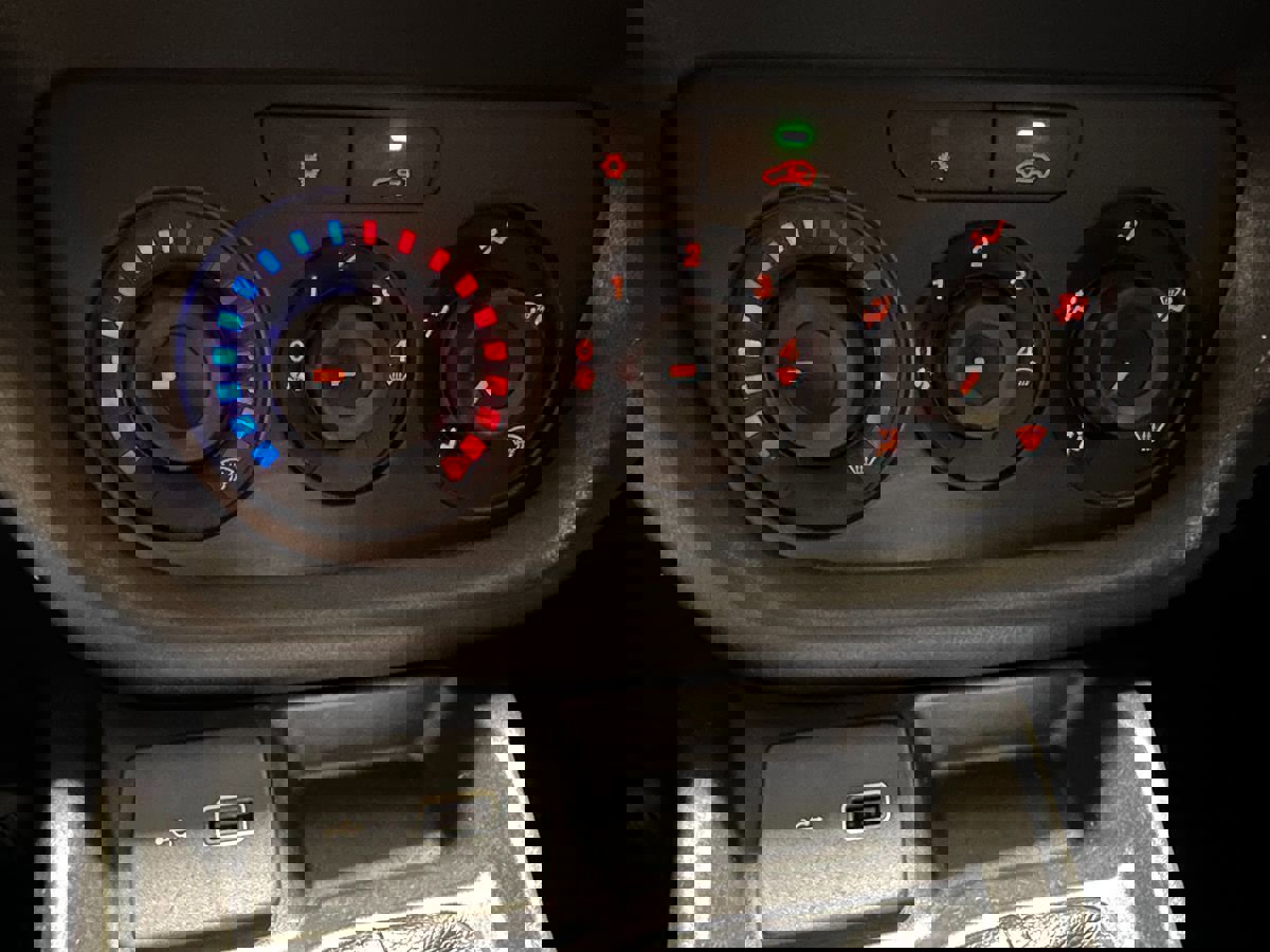 Used 2021 RAM ProMaster City Tradesman image 24