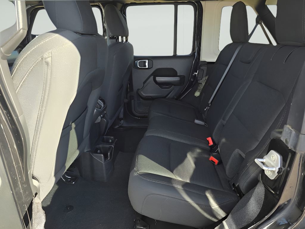 Used 2020 Jeep Wrangler Unlimited Sport AWD/4WD image 14
