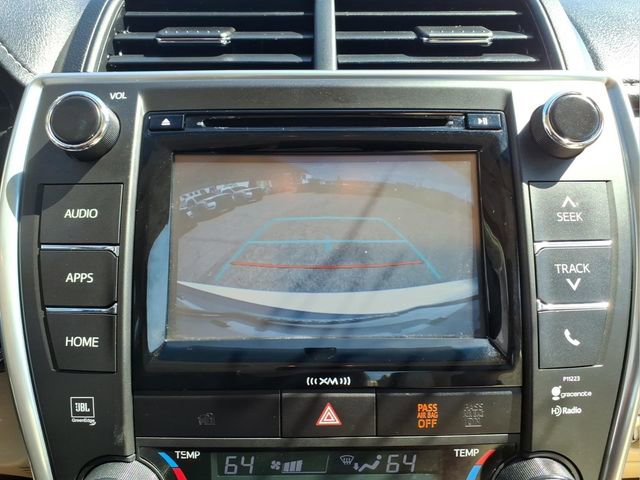 Used 2017 Toyota Camry XLE image 19