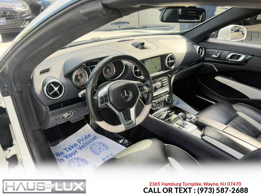 Used 2015 Mercedes-Benz SL 550 w/ White Arrow Edition image 13