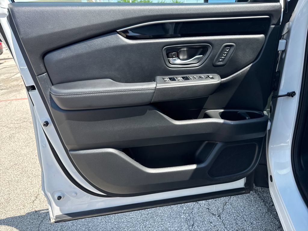 Used 2023 Honda Pilot EX-L image 11