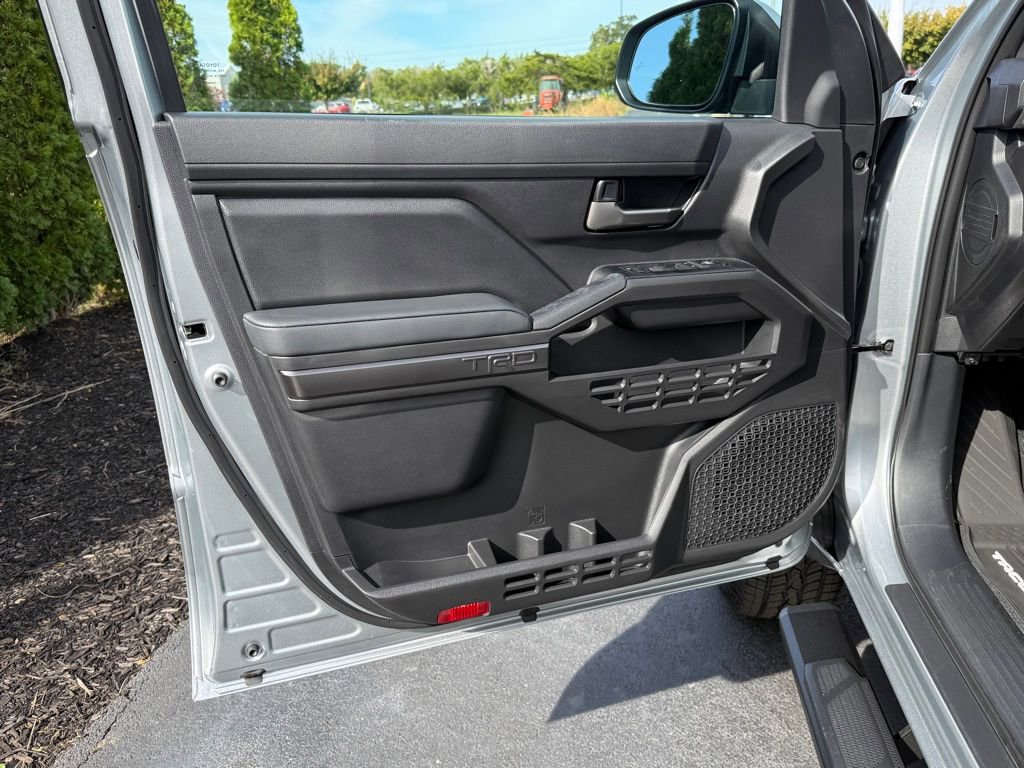 New 2025 Toyota Tacoma TRD Off-Road image 12