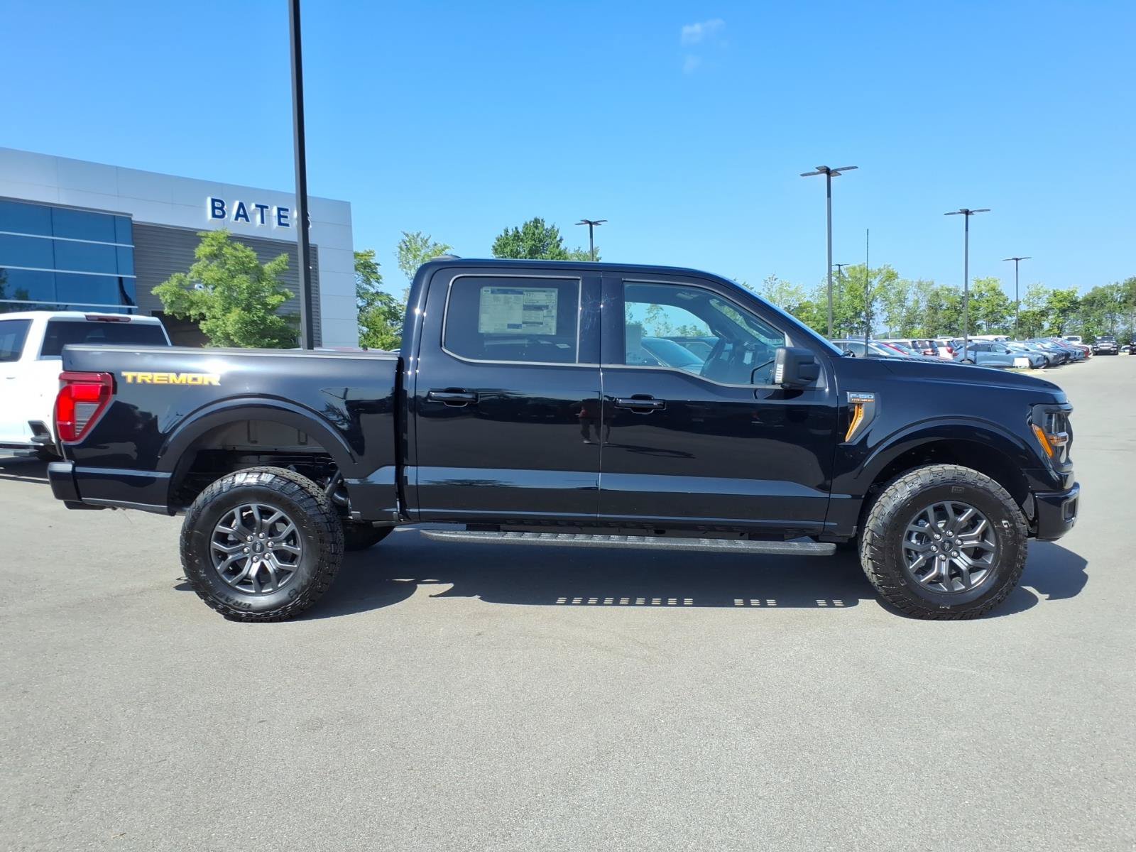 New 2026 Ford F150 Tremor w/ Tow/Haul Package AWD/4WD image 2