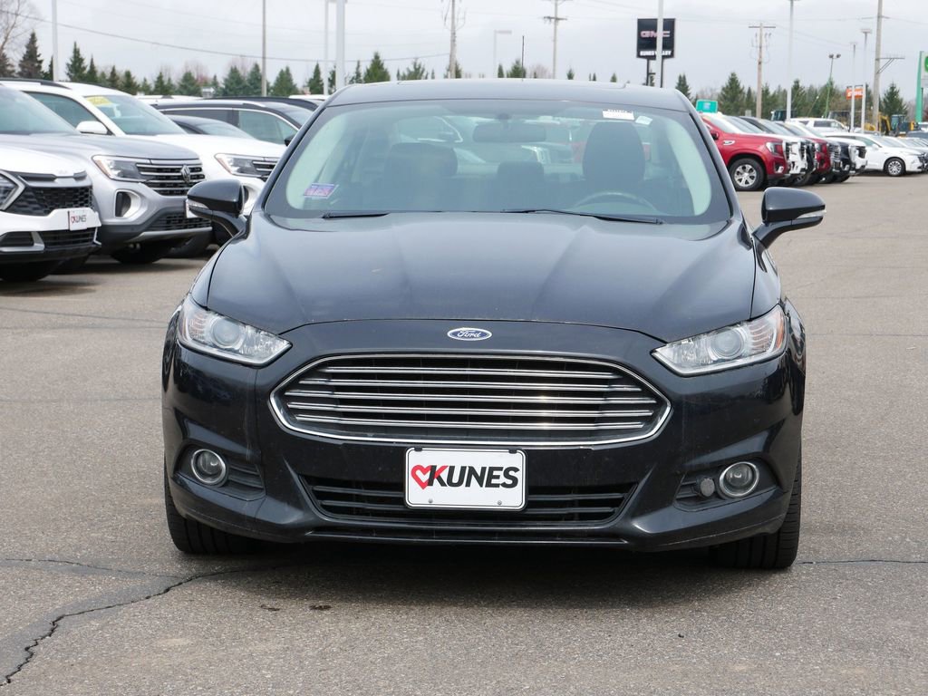 Used 2015 Ford Fusion SE w/ Equipment Group 201A image 2