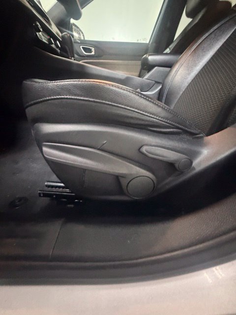 Certified 2024 Jeep Compass Latitude AWD/4WD image 16