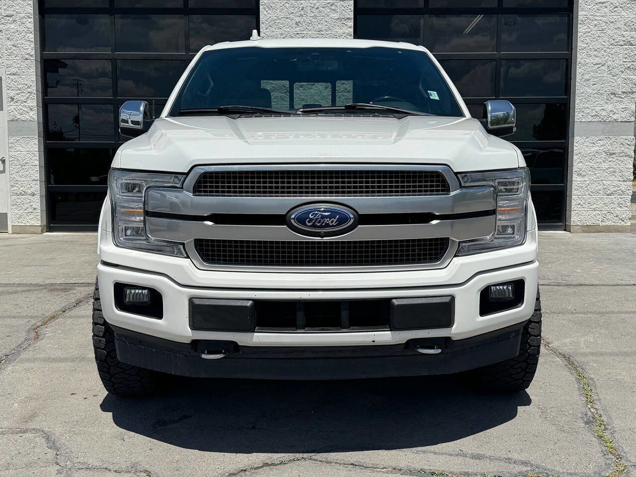 Used 2020 Ford F150 Platinum w/ Equipment Group 701A Luxury AWD/4WD image 4