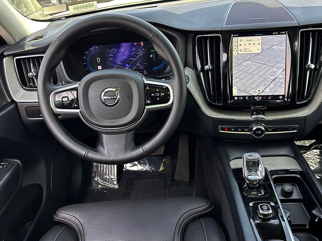 Used 2025 Volvo XC60 T8 Ultra w/ Protection Package Premier AWD/4WD image 12