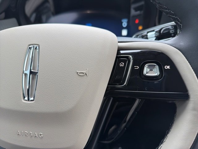 New 2026 Lincoln Corsair Premiere image 15