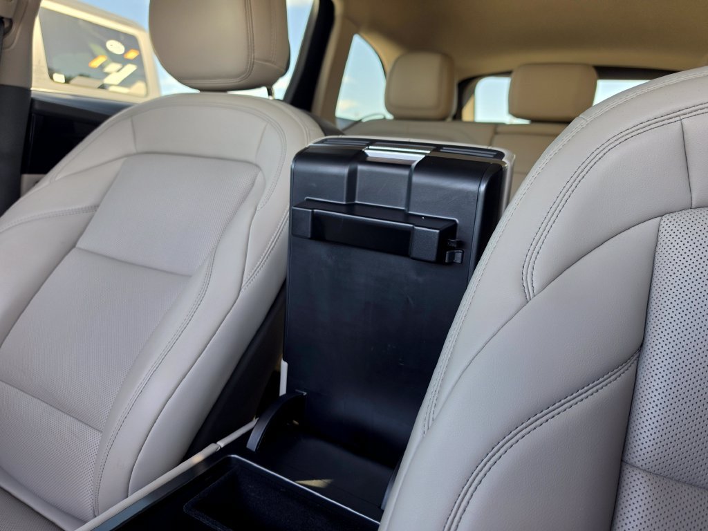 Used 2025 Lincoln Nautilus Premier AWD/4WD image 30