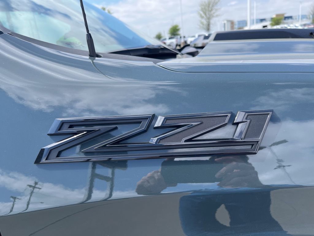 Used 2025 Chevrolet Silverado 1500 Custom Trail Boss w/ Dark Appearance Package image 9