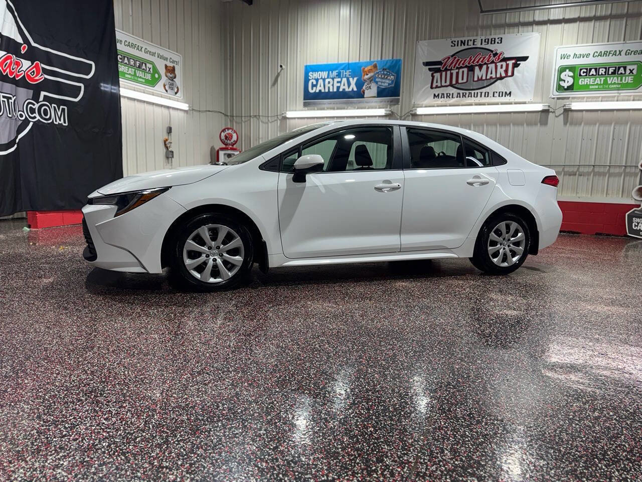 Used 2023 Toyota Corolla LE FWD image 1