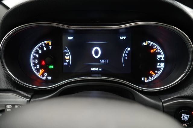 Used 2020 Jeep Grand Cherokee Altitude image 22