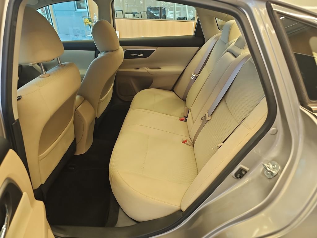 Used 2015 Nissan Altima 2.5 SV image 27