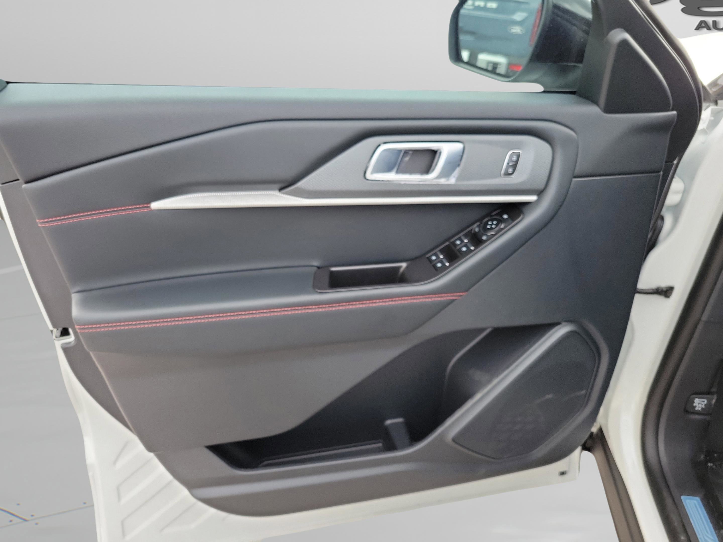 New 2026 Ford Explorer ST-Line RWD image 6
