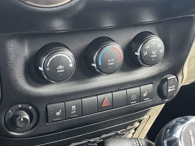 Used 2017 Jeep Wrangler 75th Anniversary image 24