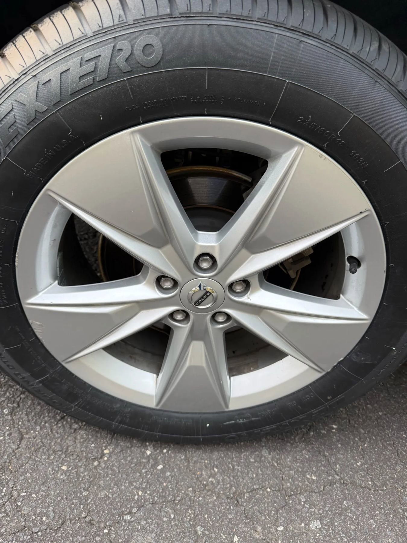 Used 2022 Volvo XC60 B5 Momentum image 27