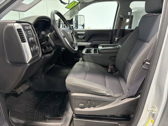 Used 2016 Chevrolet Silverado 2500 LT w/ LT Convenience Package image 10