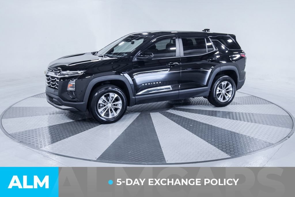 Used 2025 Chevrolet Equinox LT FWD image 3