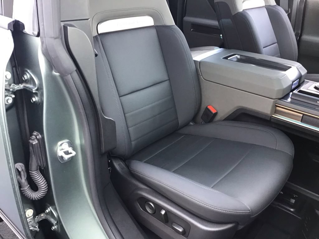 Used 2024 GMC Hummer EV 3X AWD/4WD image 12