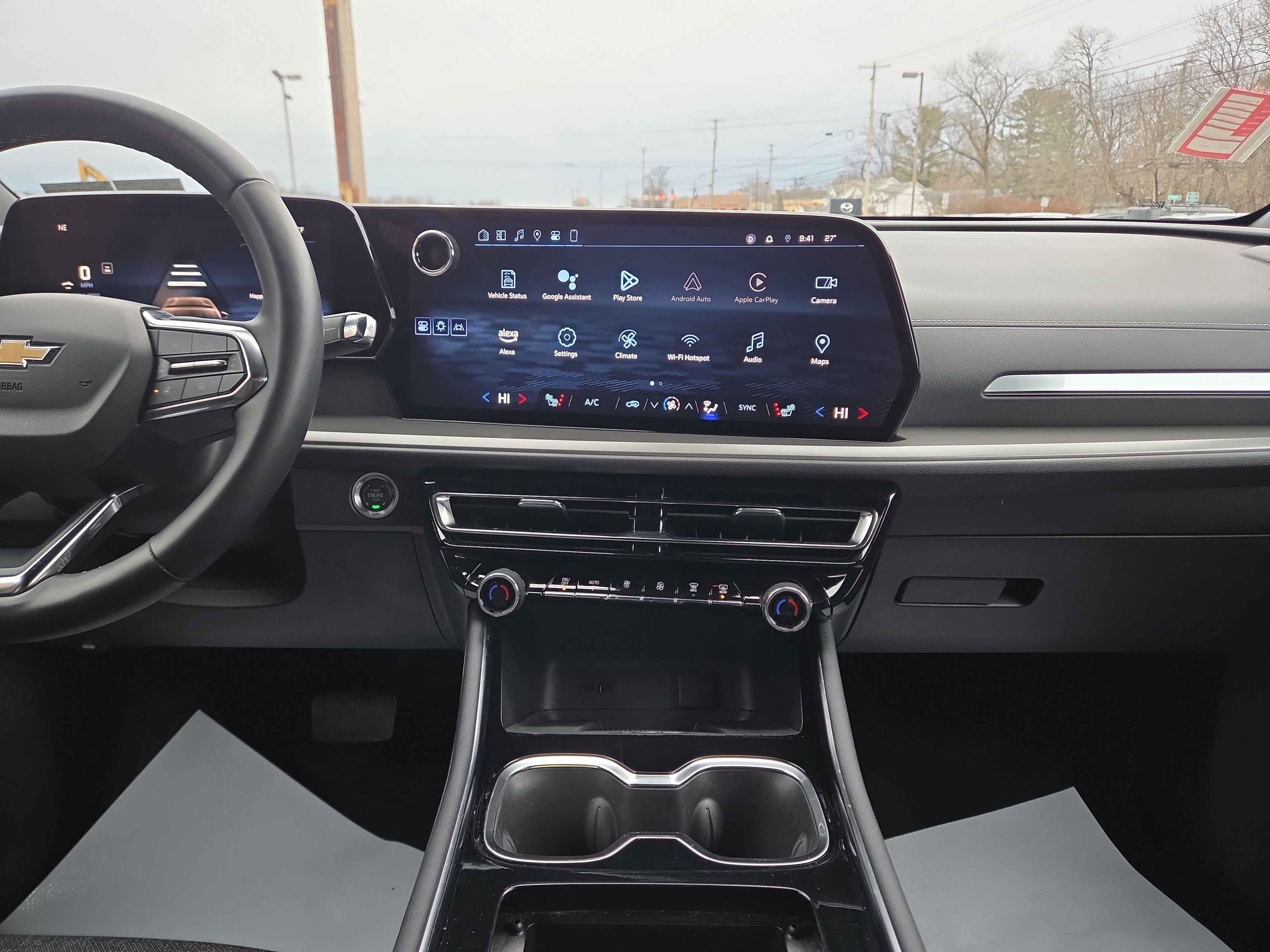 Used 2024 Chevrolet Traverse LT image 25