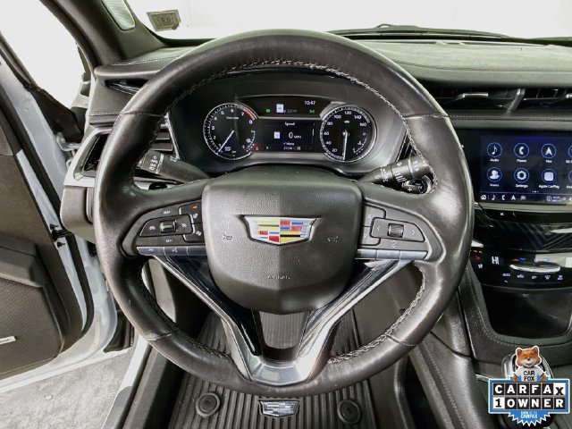 Used 2024 Cadillac XT6 Premium Luxury AWD/4WD image 4