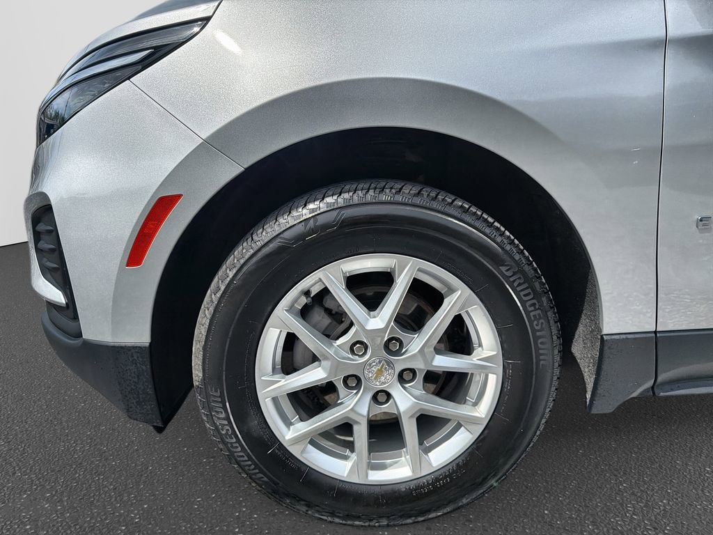 Used 2022 Chevrolet Equinox LS w/ LS Convenience Package AWD/4WD image 14
