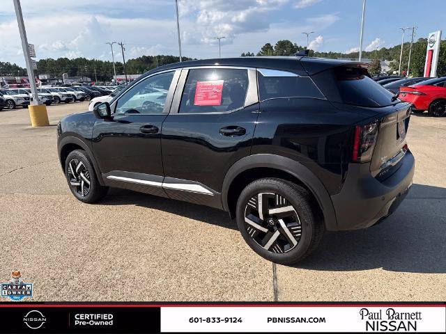 Certified 2025 Nissan Kicks SV w/ Charging Package FWD image 12