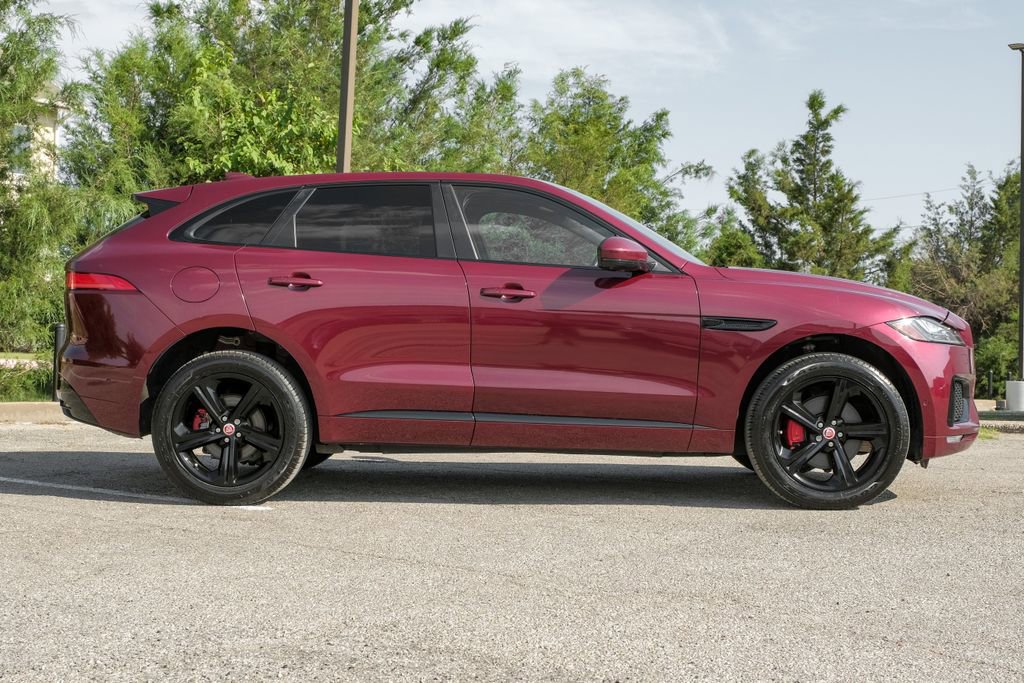 Used 2017 Jaguar F-PACE S image 5