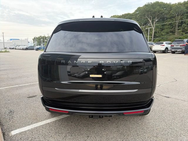 Used 2025 Land Rover Range Rover Long Wheelbase SE AWD/4WD image 4