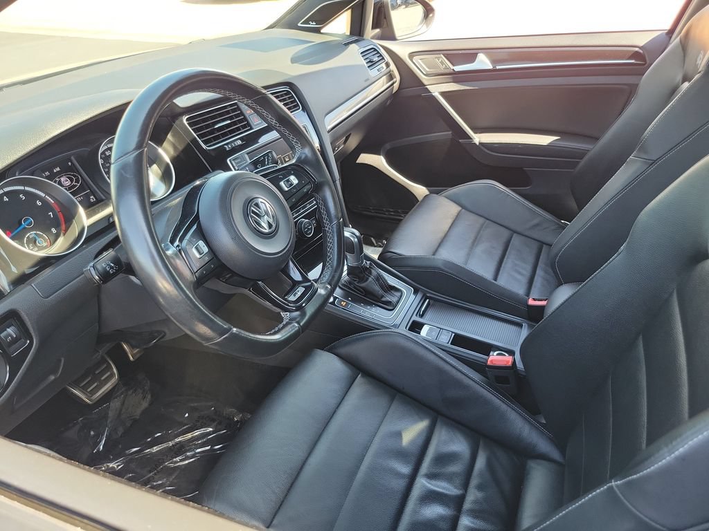 Used 2016 Volkswagen Golf 4-Door AWD/4WD image 3