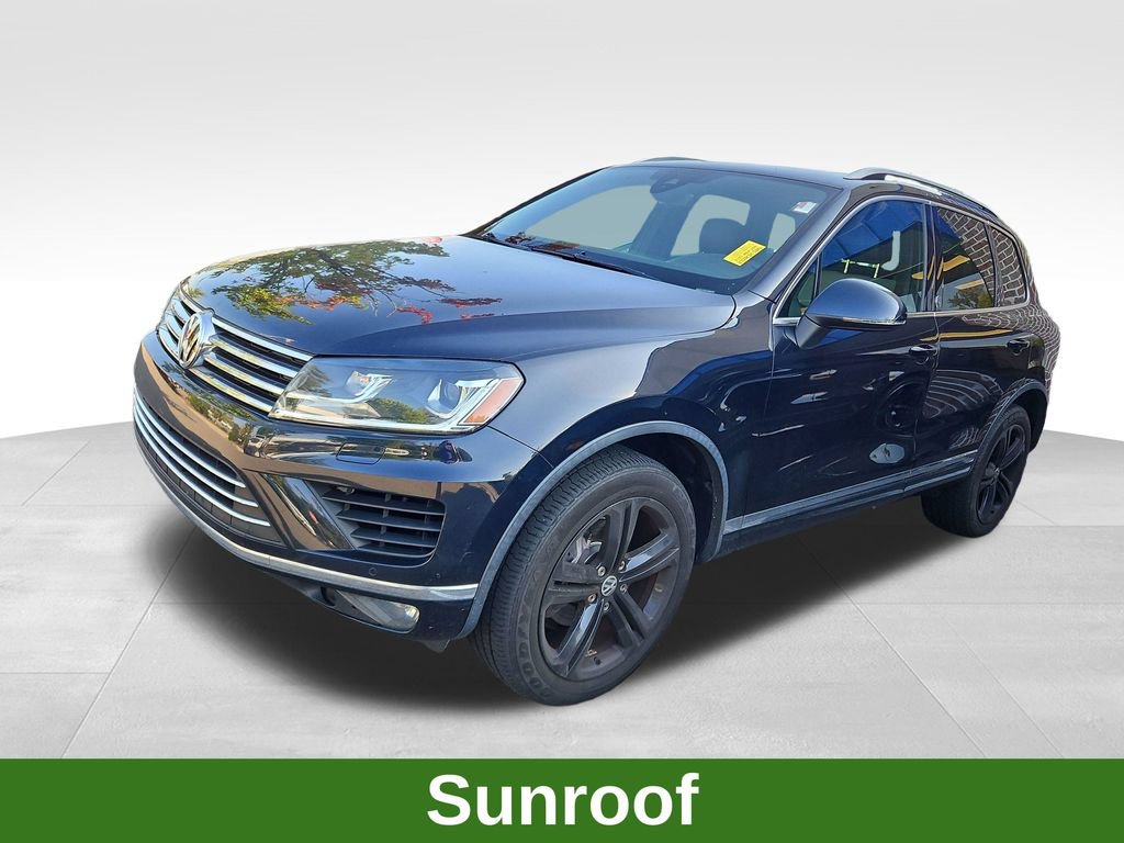 Used 2017 Volkswagen Touareg Wolfsburg Edition AWD/4WD image 3