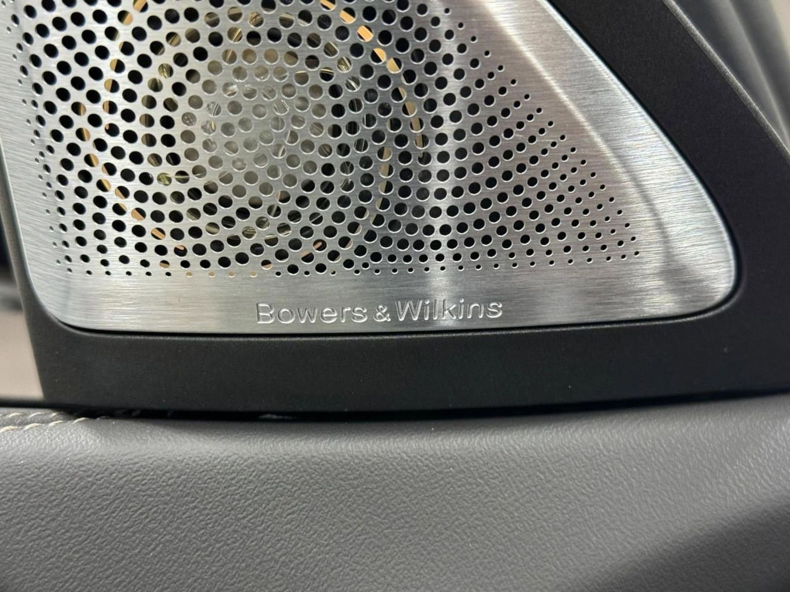 New 2026 BMW X6 M60i image 24