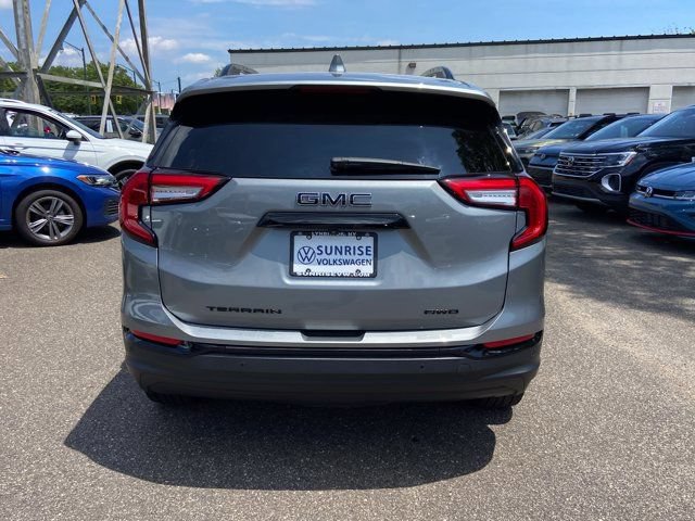 Used 2023 GMC Terrain SLT w/ Tech Package AWD/4WD image 6