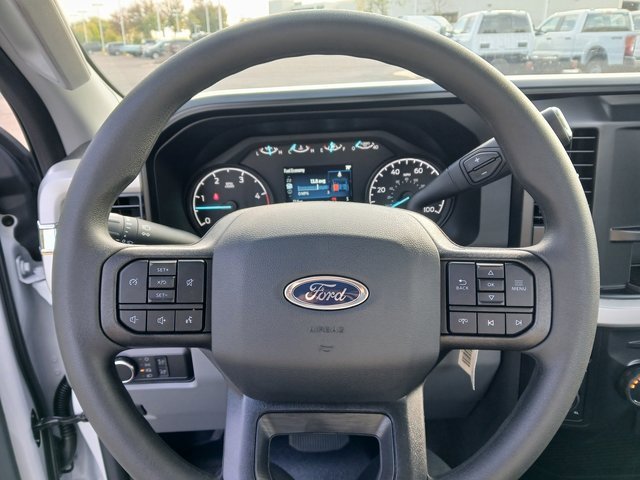 New 2026 Ford F250 XL w/ F-250 >10K GVWR Package image 9