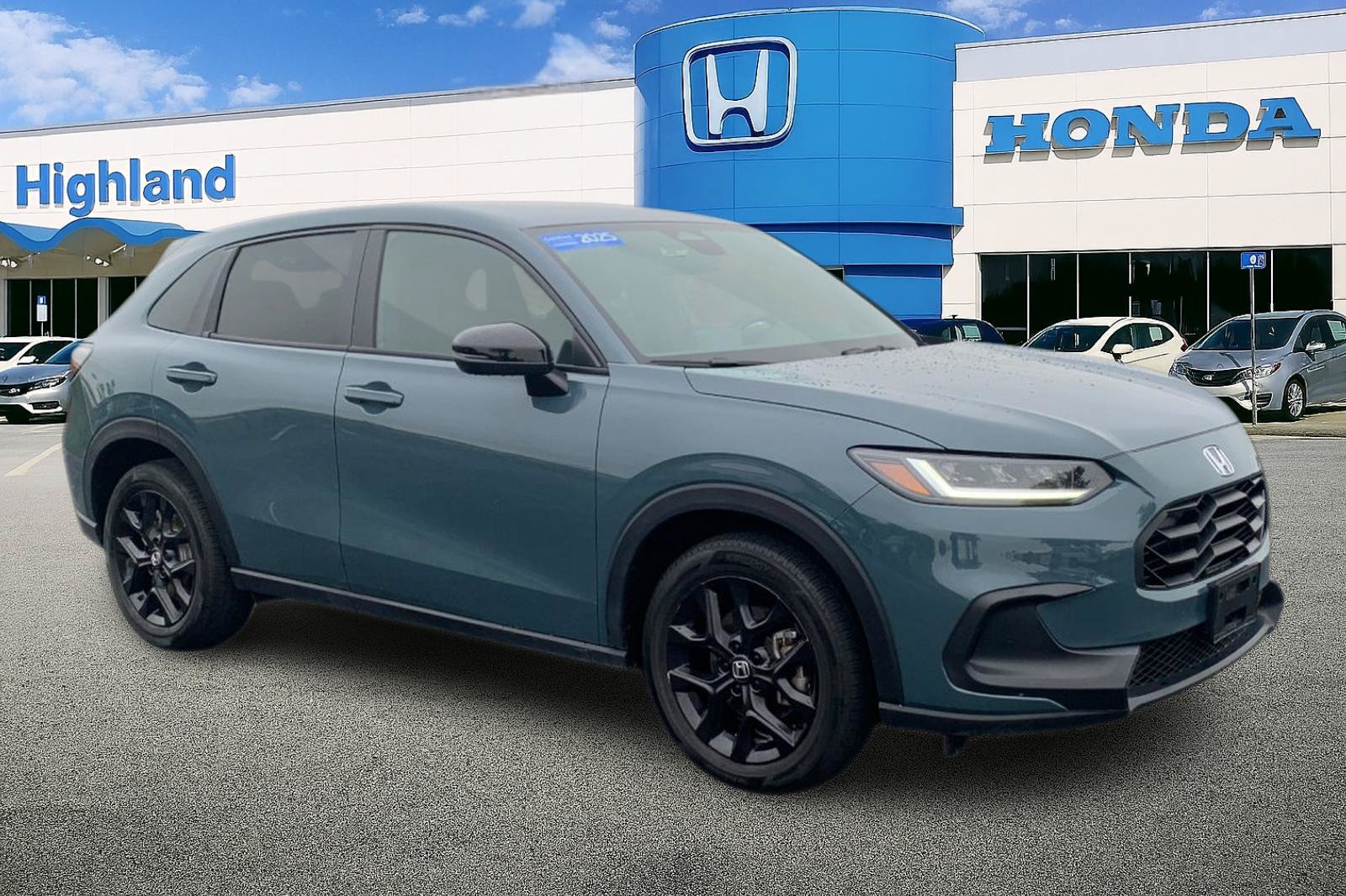 Used 2025 Honda HR-V Sport image 7