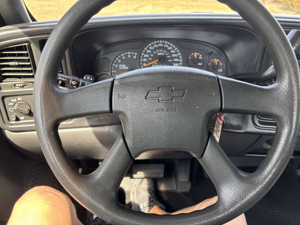 Used 2006 Chevrolet Silverado 1500 W/T RWD image 11