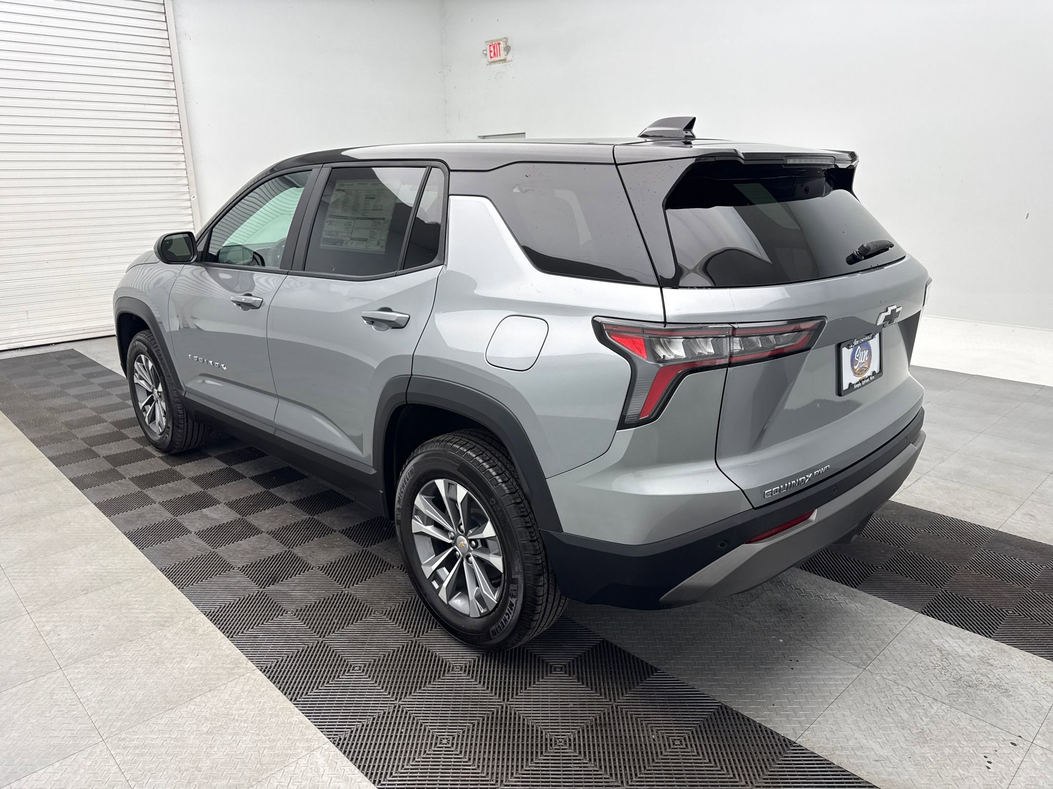 New 2026 Chevrolet Equinox LT w/ Convenience Package II image 3