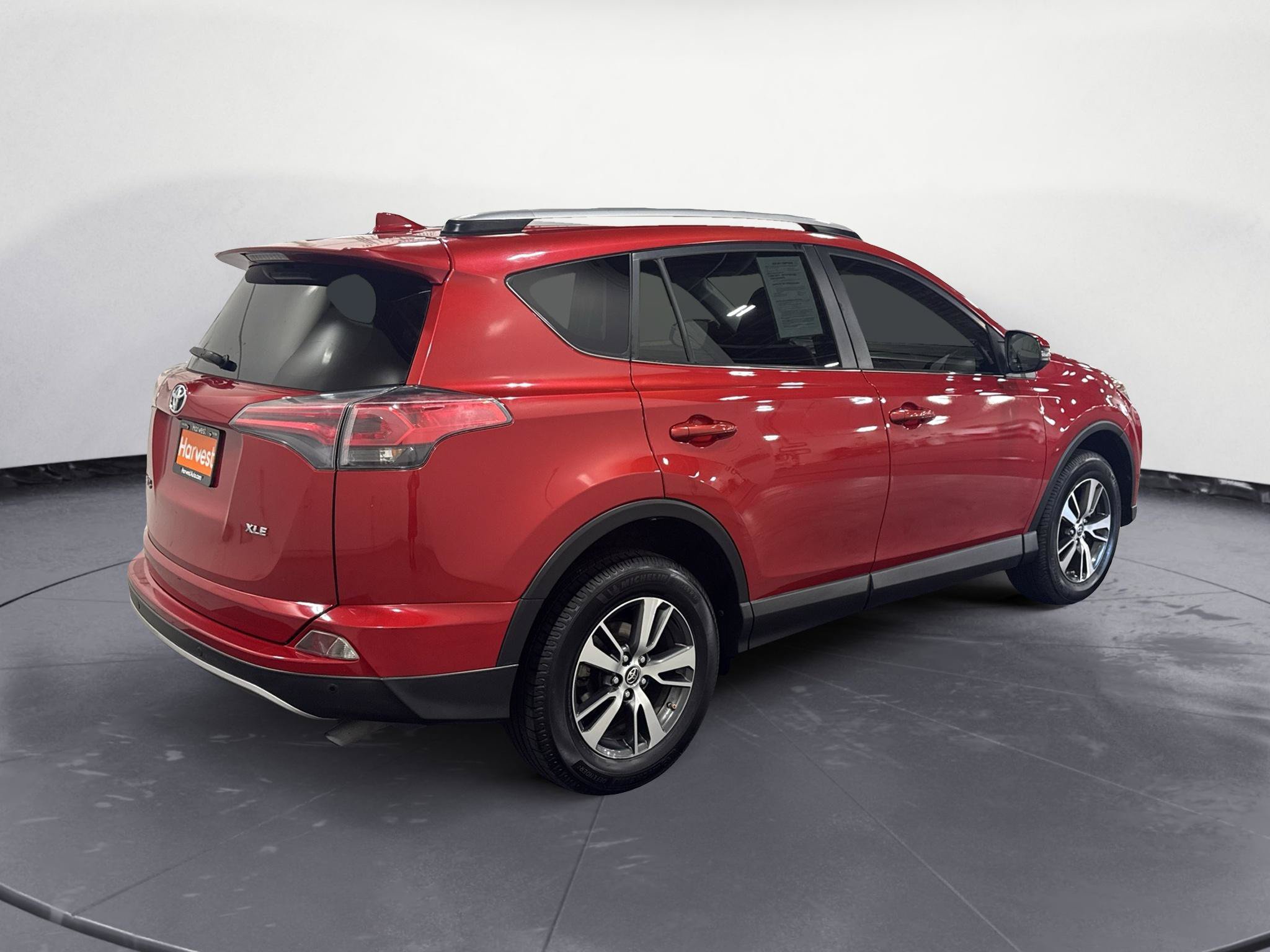 Used 2017 Toyota RAV4 XLE FWD image 8