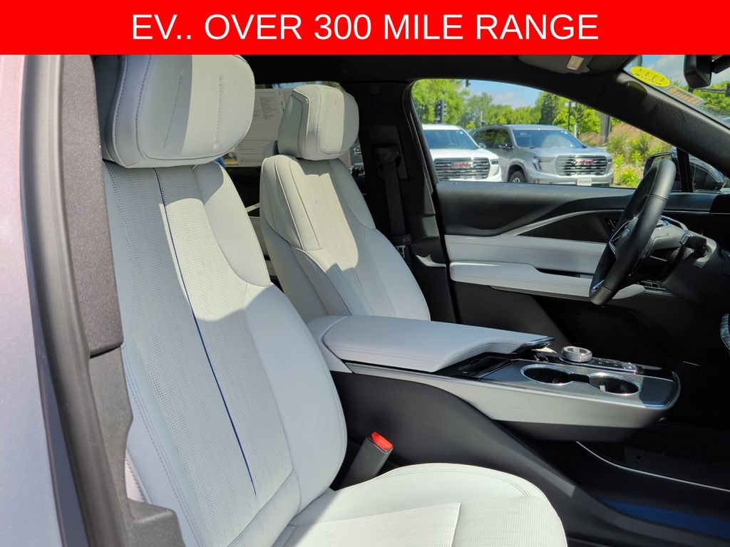 Used 2024 Cadillac Lyriq Luxury w/ LPO, Floor Liner Package AWD/4WD image 48