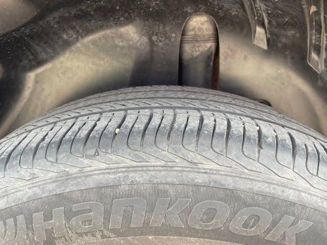 Used 2024 Chevrolet Trax LT w/ Driver Confidence Package FWD image 9